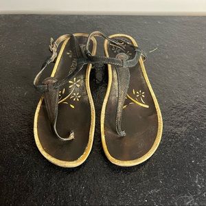 Kenneth kole sandals